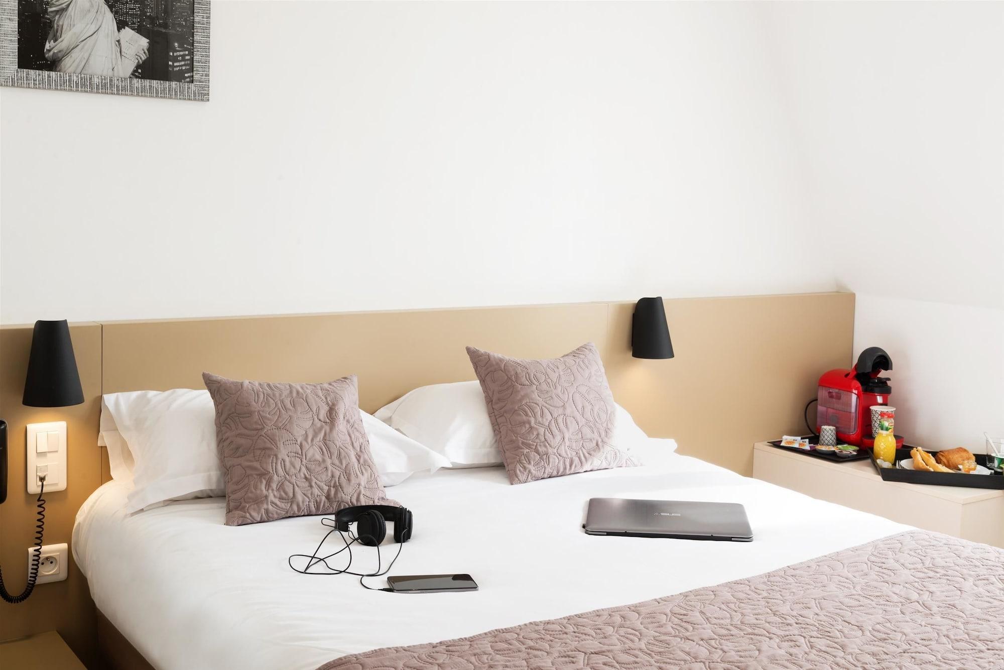 Hotel Le Saint Germain Aulnay-sous-Bois Luaran gambar