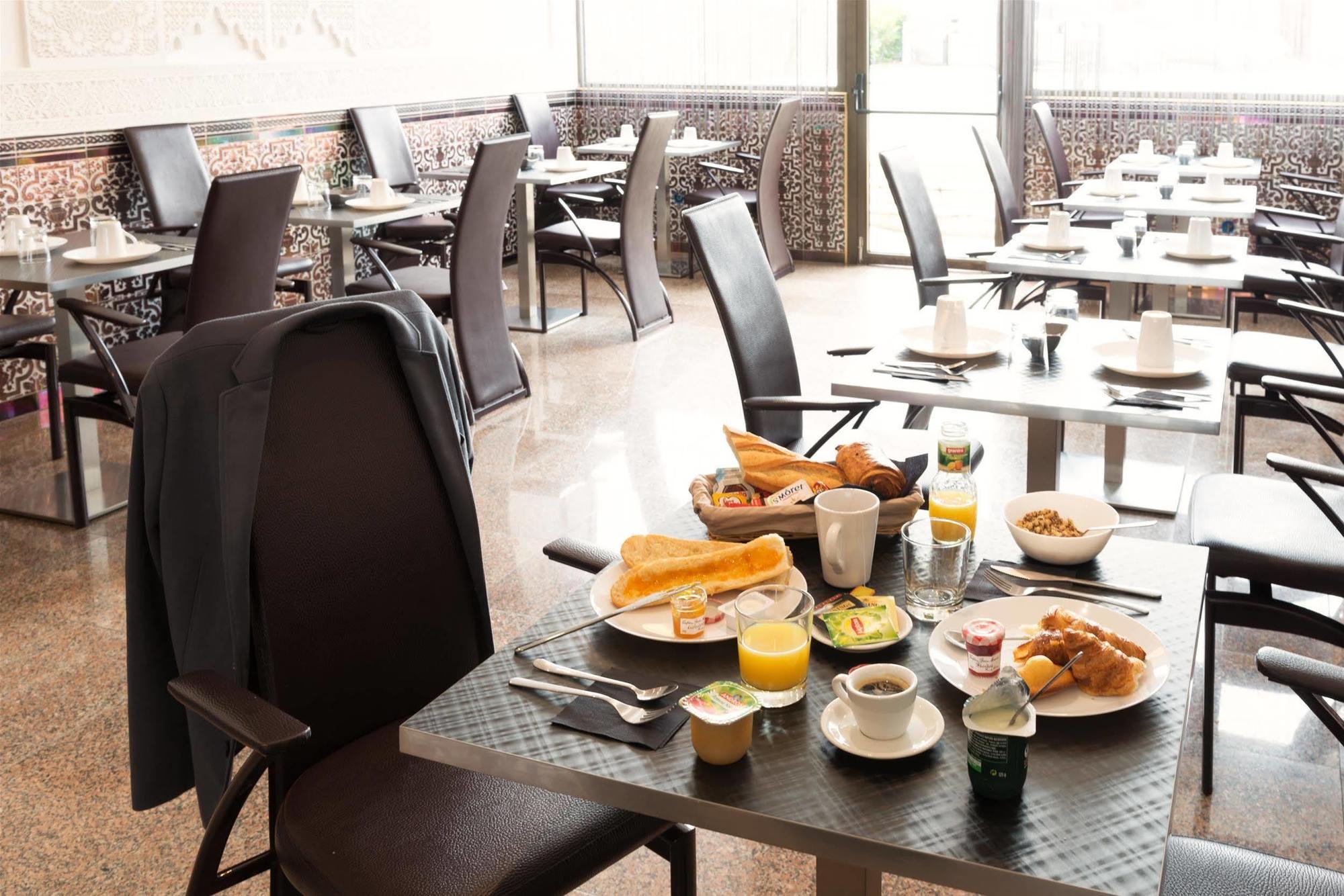 Hotel Le Saint Germain Aulnay-sous-Bois Luaran gambar