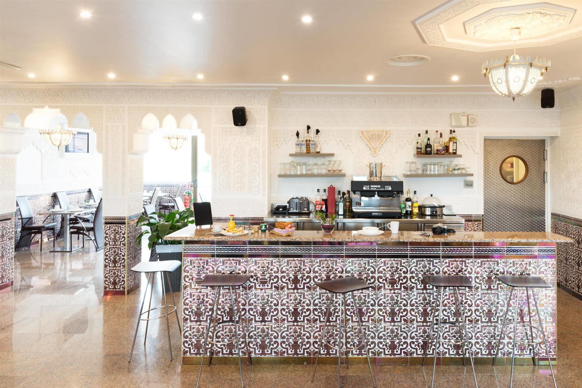 Hotel Le Saint Germain Aulnay-sous-Bois Luaran gambar